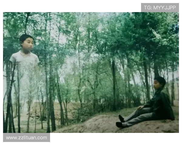 《人到中年》：那些定格时光的脸庞，与他们共鸣的岁月